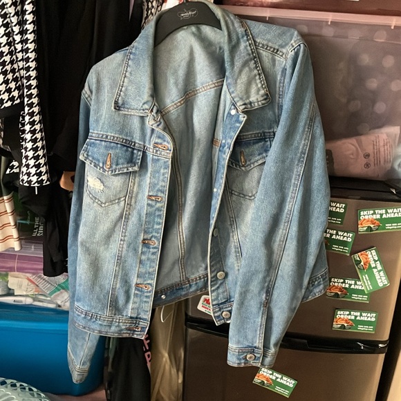 Small pair of Jeans - Picture 3 of 16